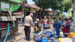 Atasi Kekeringan di Lumbang Pasuruan: Pemprov Jatim Salurkan Bantuan Air dan Siapkan TMC