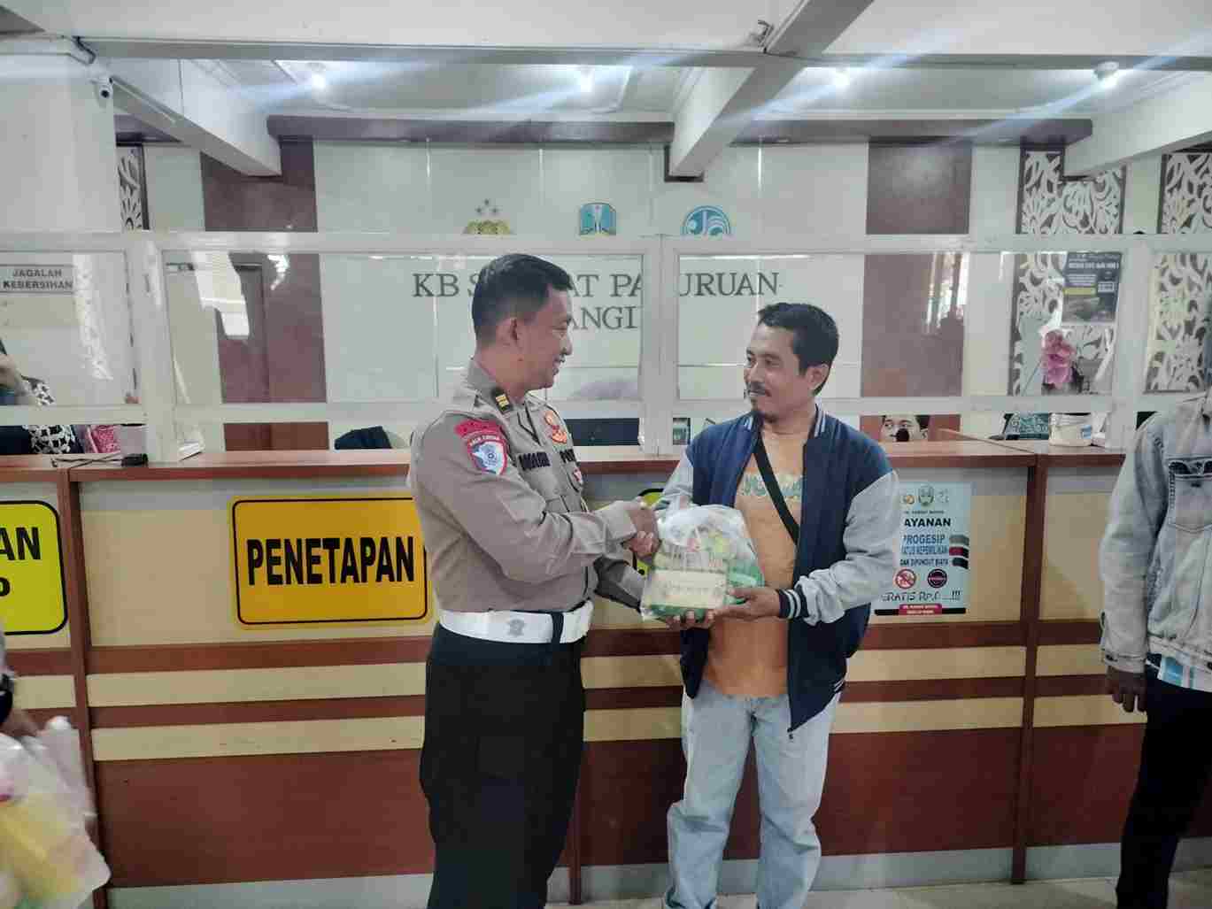 Apresiasi Pajak: Sembako HUT Polantas Ke-71 di Pasuruan