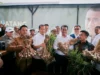 AIPTU Setiyo Prayitno Tinjau Langsung Perkembangan Bawang Putih di Tlogosari