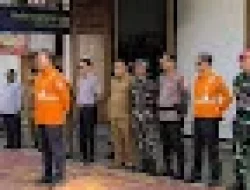 ASSET KAI PASURUAN DIBERSIHKAN, KOMPOL MARGO SUKWANDI AWASI