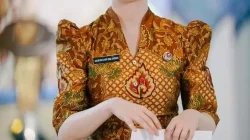 Ayu Arumi Bachsin Tampil di Pawai Busana Batik Pasuruan