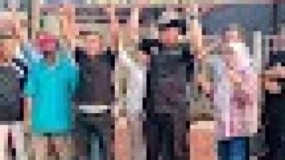 Banner Protes di Kelurahan Bukir tentang Sengketa Tanah