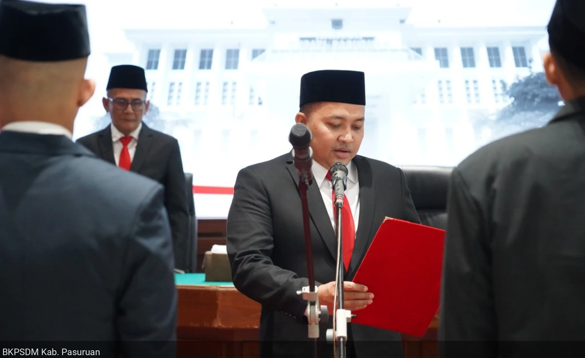 Bupati Rusdi: Isu Pencopotan Sekda Pasuruan Beredar Ini Kata Saya