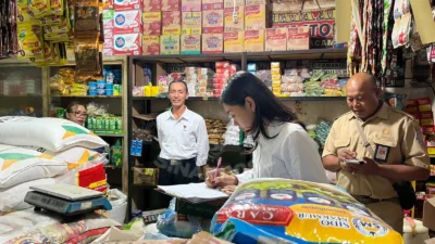 Cek HET Beras di Pasar Kebonagung, Satgas Pangan Kota Pasuruan Jamin Stok Aman