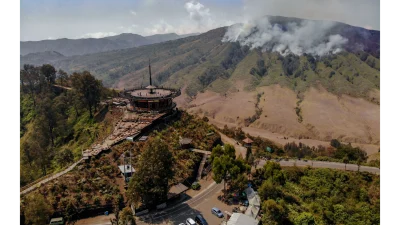 Dua Korban Karhutla Bromo dengan Luka Bakar di Atas 50 Persen Dirujuk ke Surabaya
