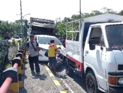 Dua Truk dan Pajero Terlibat Kecelakaan Beruntun di Kedungjajang Lumajang