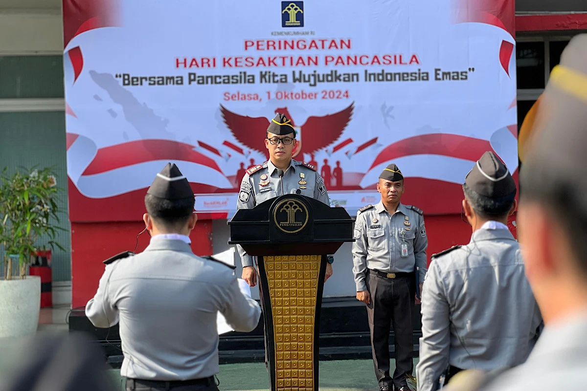 Gerobak Usaha Diberikan di Upacara Hari Kesaktian Pancasila