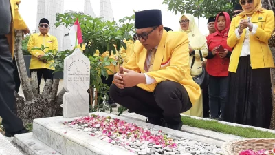 Golkar Pasuruan Rayakan Umur 62 dengan Ziarah dan Santunan