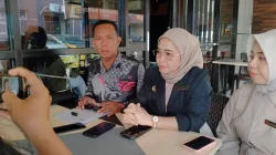 Guru SMK Alam Raya Pasuruan Gempar Oknum Dipergoki Suami Part 2