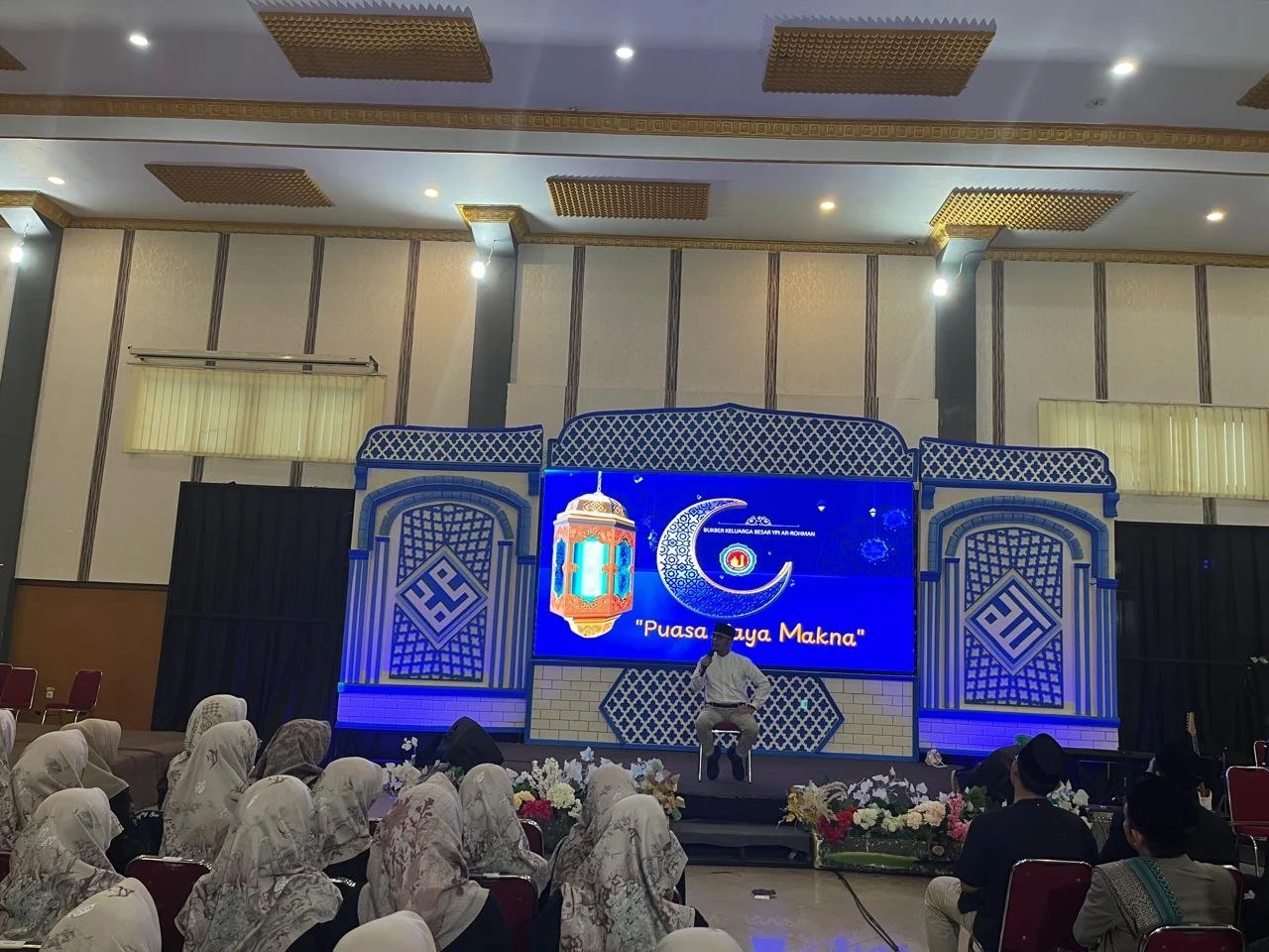 HSN 2026: Satu Piring Makna Kebersamaan di Madin Roudlotul Hasan
