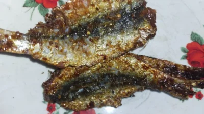 Ikan Dendeng Premium Desa Penunggul, Oleh-Oleh Khas Nguling Pasuruan yang Siap Digoreng