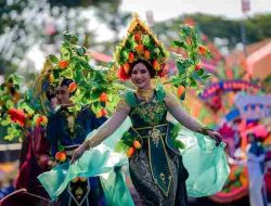 Meriah Puluhan Kontingen Nusantara Ramaikan Pawai Budaya Hari Jadi Kota Probolinggo ke-667
