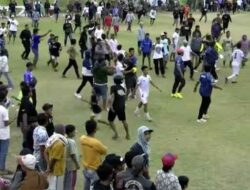 Wasit Jadi Sasaran Amuk Massa Usai Laga Grup C Piala Bupati Pasuruan 2026 Ricuh Suporter Turun ke Lapangan