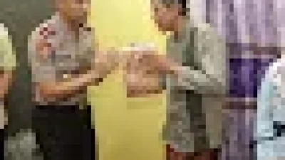 Kapolres Pasuruan Turun Langsung ke Rumah Duka Korban Prigen
