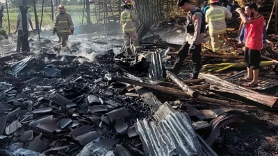 Kebakaran Bantaran Probolinggo: Rumah dan Kandang Terbakar, 2 Sapi Terpanggang