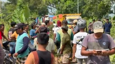 Komisi III DPRD Pasuruan Siap Panggil Perusahaan di Jalan Kejayan Purwodadi Rusak Dilewati Truk Tambang
