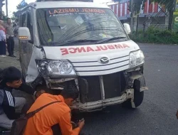 Mobil Cinta Antar Pasien Sembuh di Jember