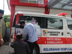 Mobil Cinta Antarkan Pasien Ginjal RSD Soebandi Usai Dirawat Gratis