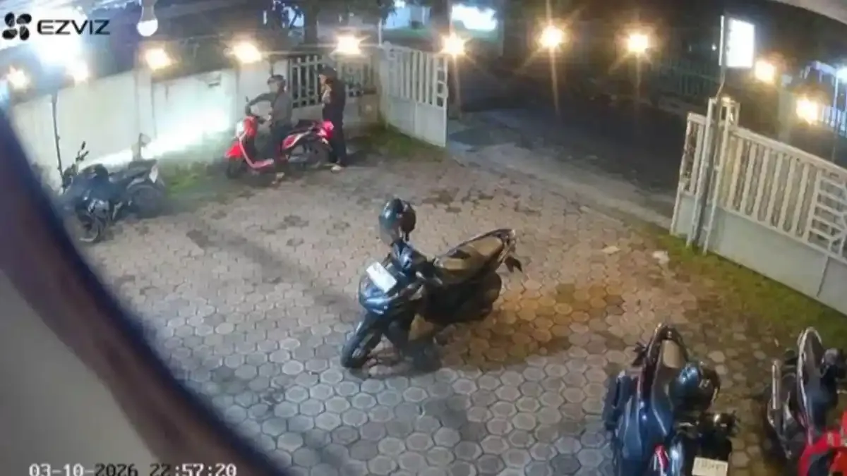 Motor Pengunjung Kafe di Gempol Disergap Pelaku Berpasangan