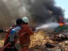 Panik Warga Mayangan saat Tumpukan Sampah di Probolinggo Terbakar