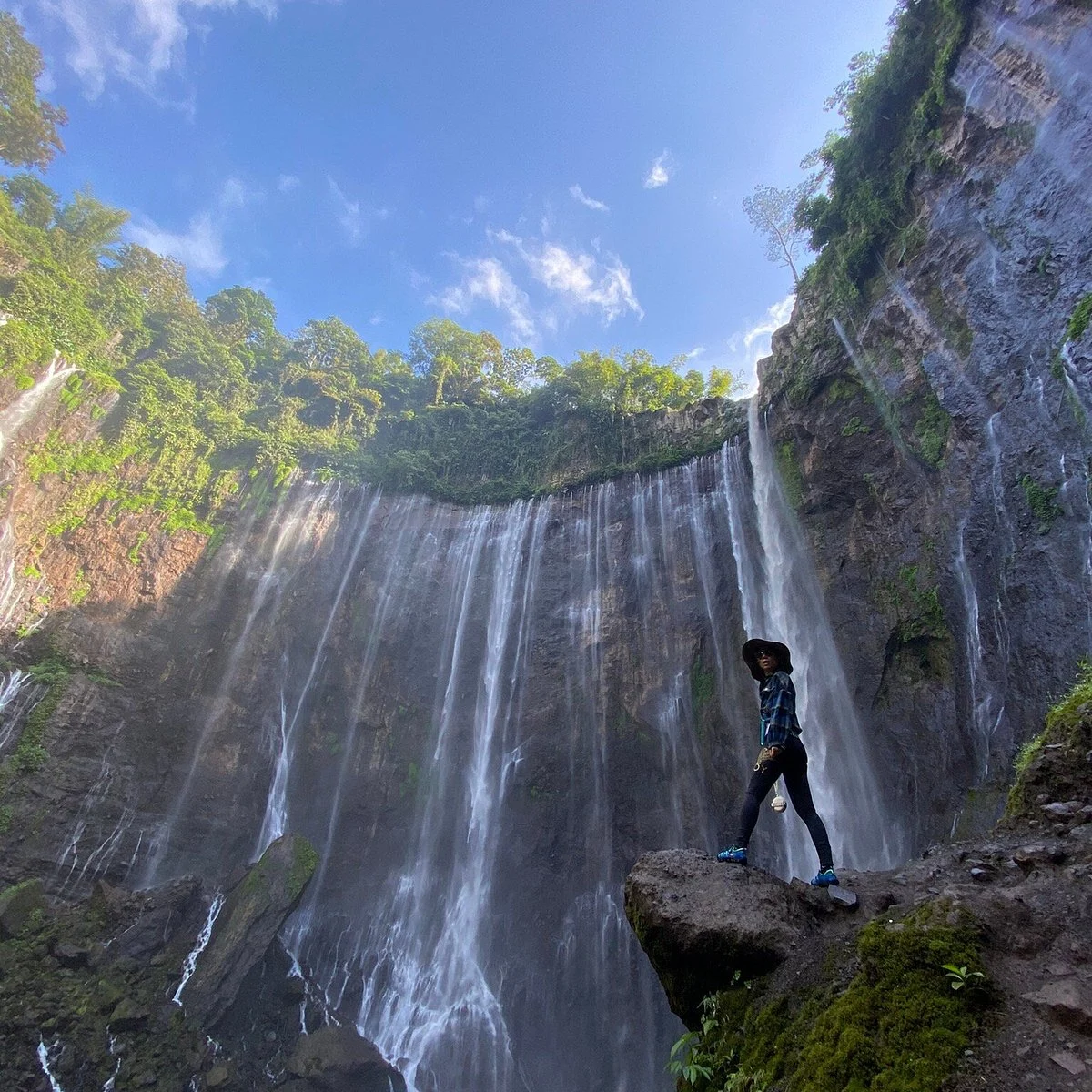 Pemkab Lumajang Bangun Tangga Kedua untuk Atasi Lonjakan Wisatawan Tumpak Sewu