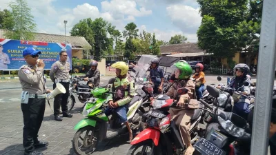 Polres Jember Sosialisasikan Tertib Lalu Lintas Lewat Salat Subuh Berjamaah