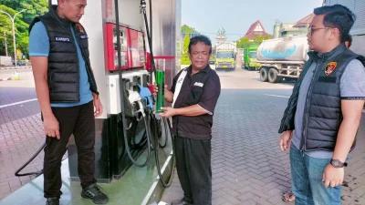 Polres Pasuruan Kota Cek Langsung sejumlah SPBU, Stok BBM Aman