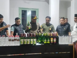 Razia Satpol PP Probolinggo di Dringu Sita 90 Botol Miras