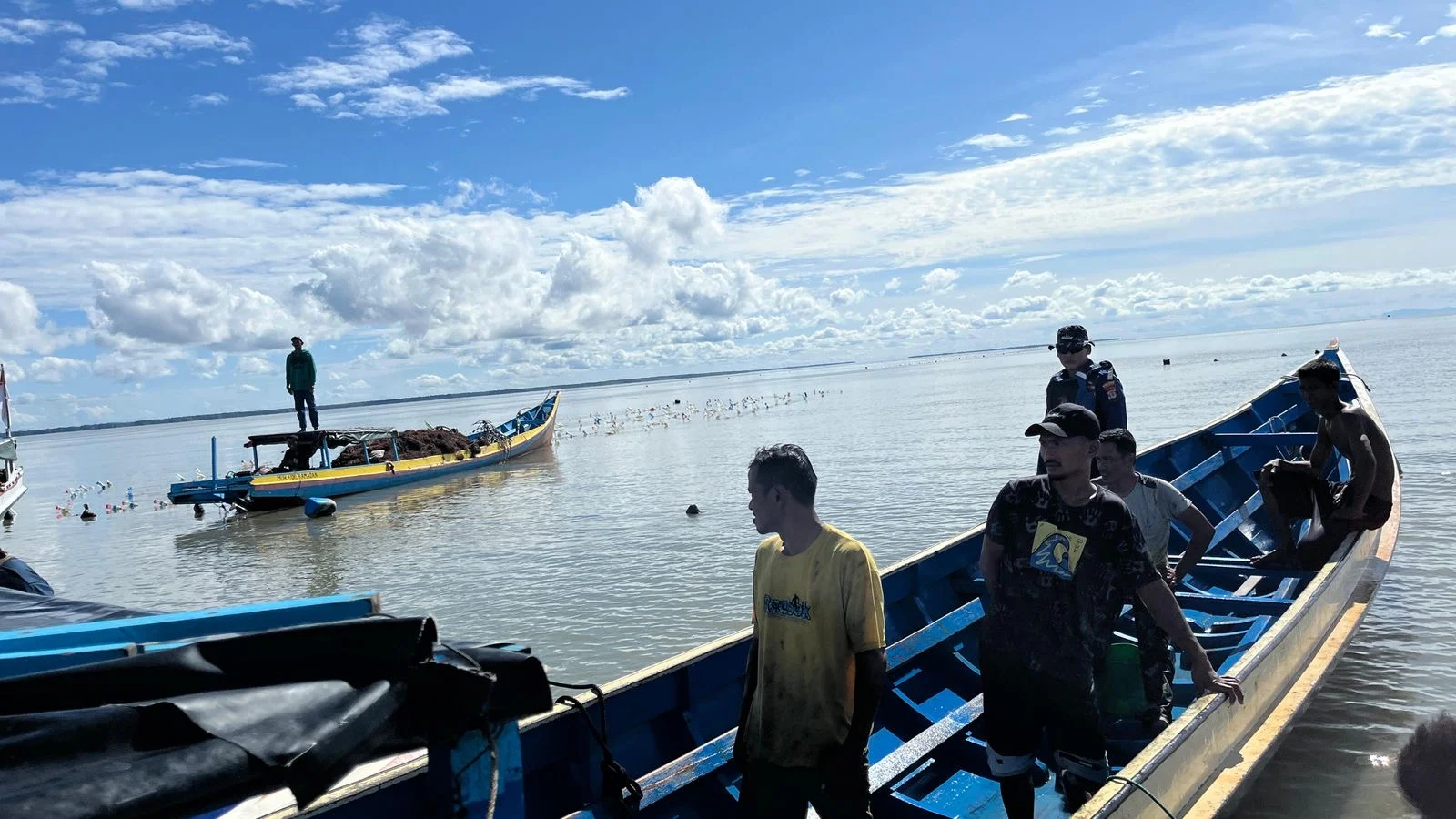 Tragedi Dini Hari: Nelayan Hilang Pasca Perahu Oleng Dihantam Ombak Nelayan Hilang di Perairan Lumajang